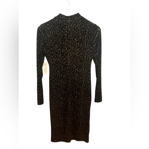 BOLD elements Black Animal Print Long Sleeve Dress - Picture 2 of 4